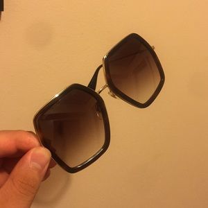 Gucci Oversize square frame metal Sunglasses